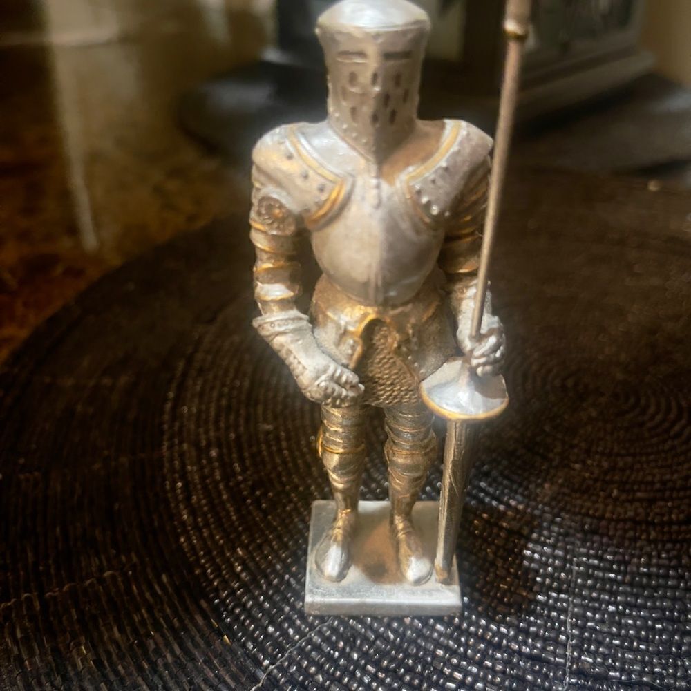 Set of 4 Knights ! - Picture 8 of 16